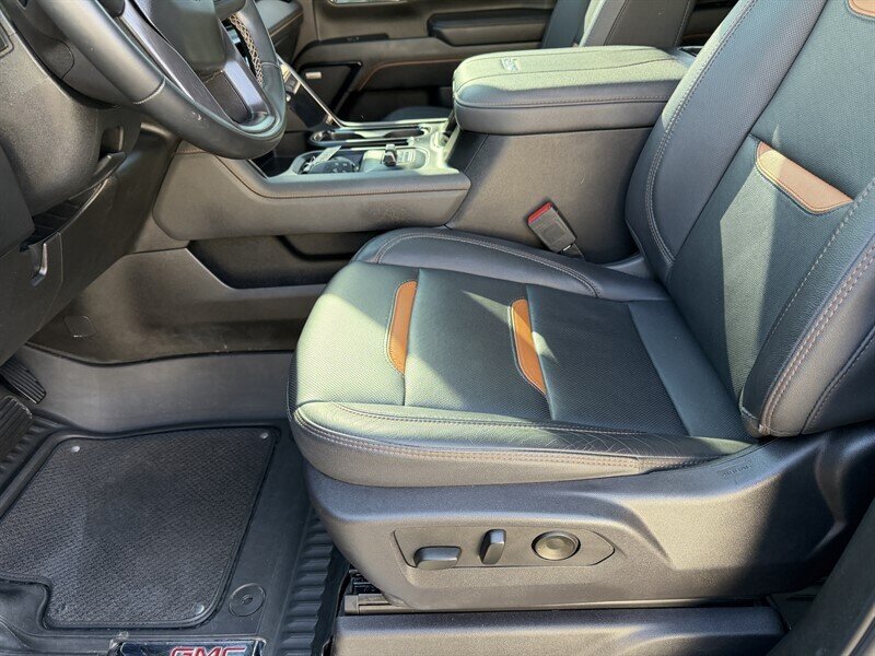 2024 GMC Sierra 3500 AT4 - Photo 26 - Nashville, TN 37210