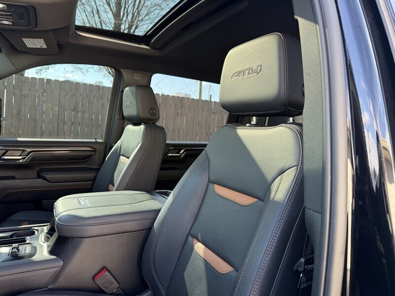 2024 GMC Sierra 3500 AT4 - Photo 27 - Nashville, TN 37210