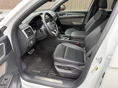 2023 Volkswagen Atlas Cross Sport V6 SEL R-Line Black 4Motion   - Photo 19 - Nashville, TN 37210
