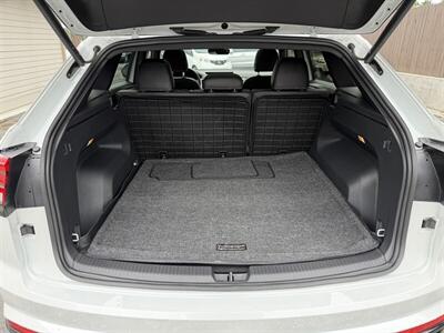 2023 Volkswagen Atlas Cross Sport V6 SEL R-Line Black 4Motion   - Photo 25 - Nashville, TN 37210