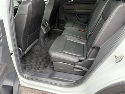 2023 Volkswagen Atlas Cross Sport V6 SEL R-Line Black 4Motion   - Photo 23 - Nashville, TN 37210