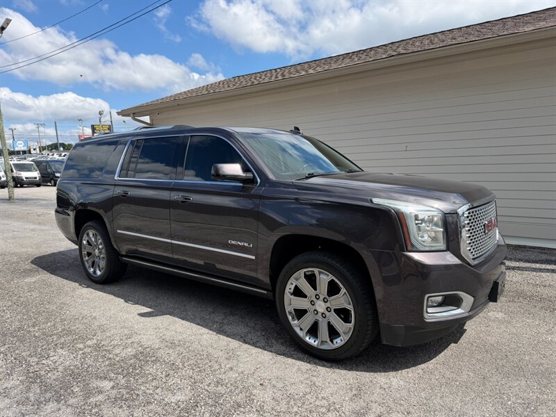 2016 GMC Yukon XL Denali - Photo 2 - Nashville, TN 37210
