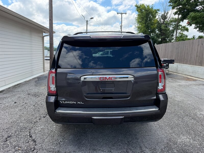 2016 GMC Yukon XL Denali - Photo 9 - Nashville, TN 37210