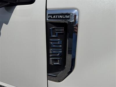 2022 Ford F-250 Super Duty Platinum   - Photo 13 - Nashville, TN 37210