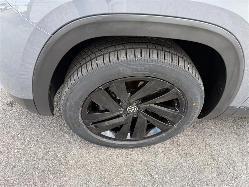2022 Volkswagen Atlas Cross Sport V6 SE 4Motion - Photo 13 - Nashville, TN 37210