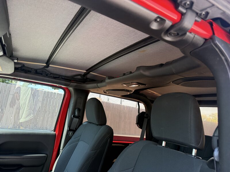 2018 Jeep Wrangler Sport S - Photo 11 - Nashville, TN 37210