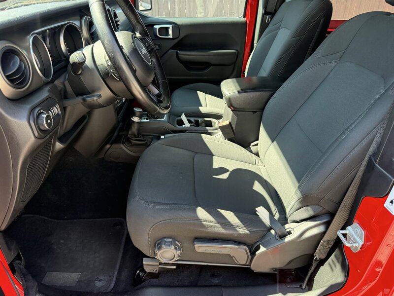 2018 Jeep Wrangler Sport S - Photo 6 - Nashville, TN 37210