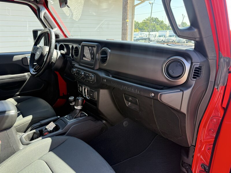 2018 Jeep Wrangler Sport S - Photo 28 - Nashville, TN 37210