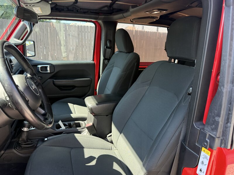 2018 Jeep Wrangler Sport S - Photo 7 - Nashville, TN 37210
