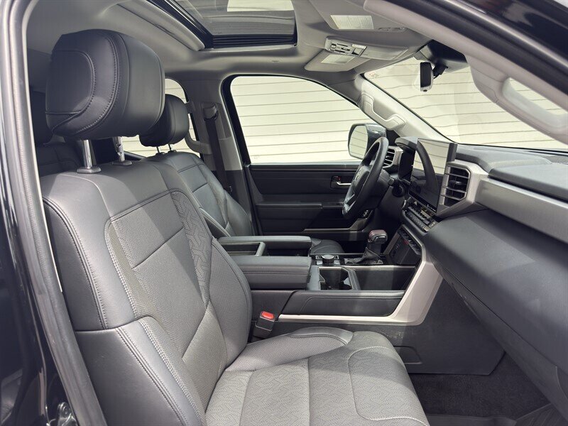 2022 Toyota Tundra Limited photo 26