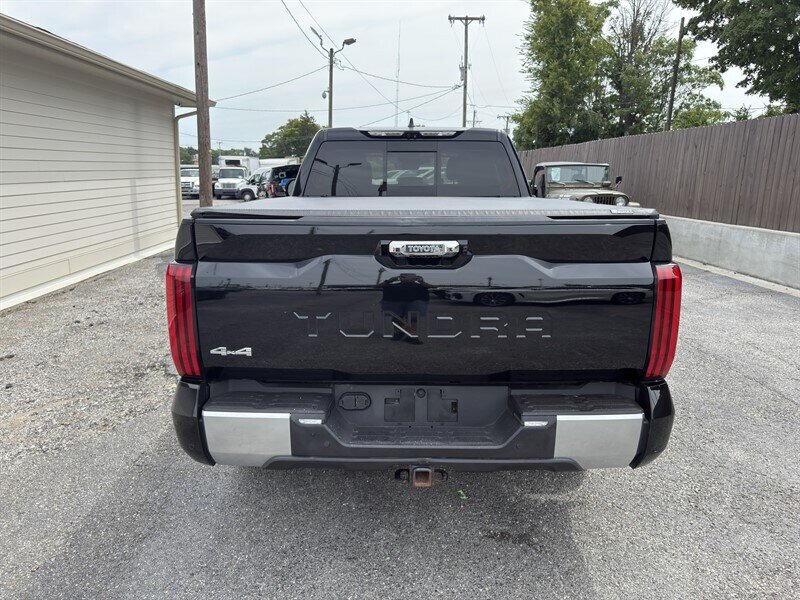 2022 Toyota Tundra Limited photo 8