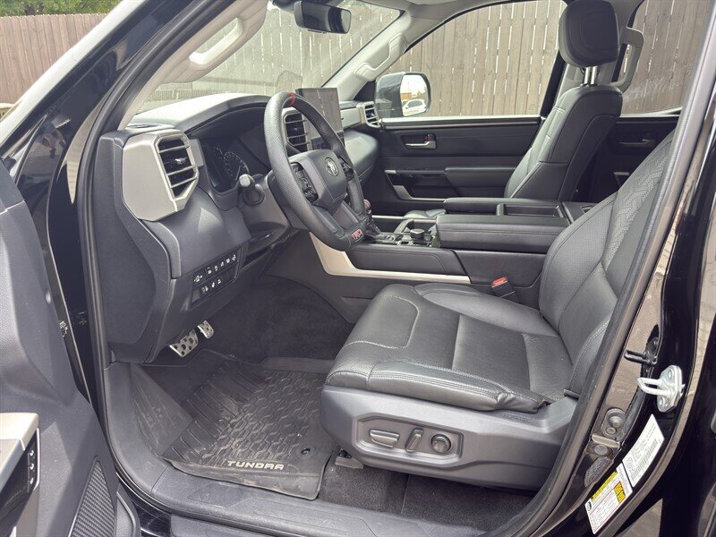 2022 Toyota Tundra Limited photo 18