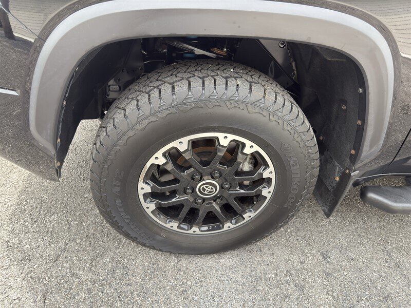 2022 Toyota Tundra Limited photo 15