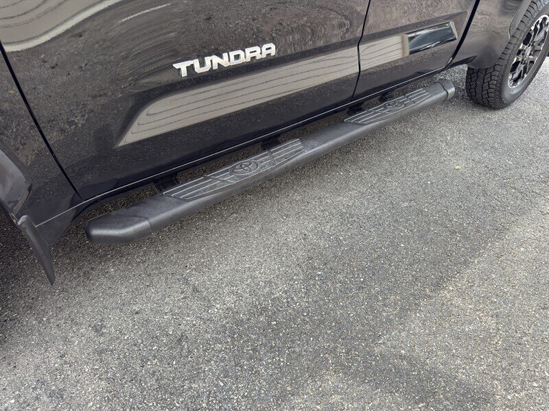 2022 Toyota Tundra Limited photo 10