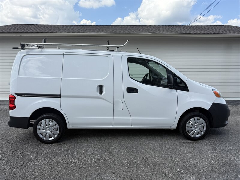2016 Nissan NV200 S - Photo 1 - Nashville, TN 37210