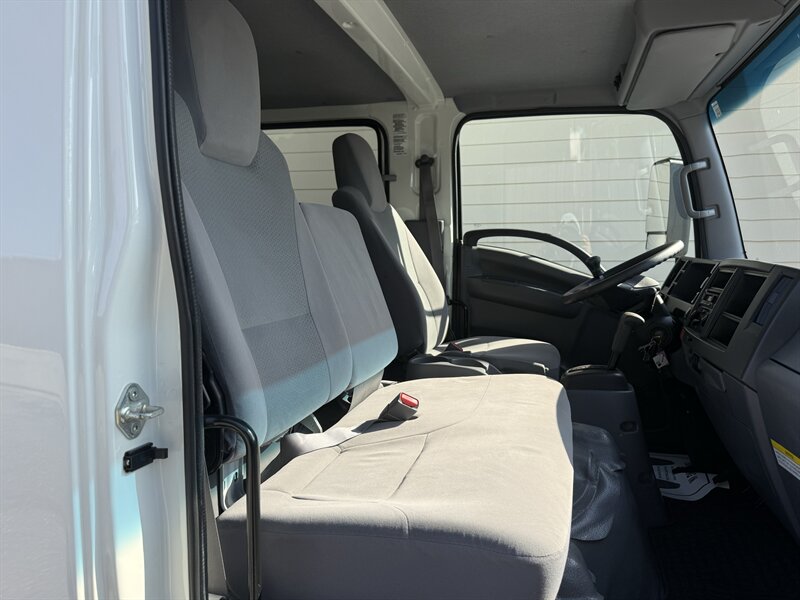 2022 Chevrolet 4500 LCF 4500 LCF - Photo 21 - Nashville, TN 37210