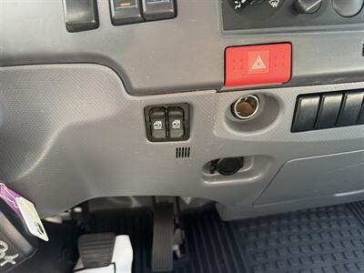 2022 Chevrolet 4500 LCF 4500 LCF - Photo 25 - Nashville, TN 37210