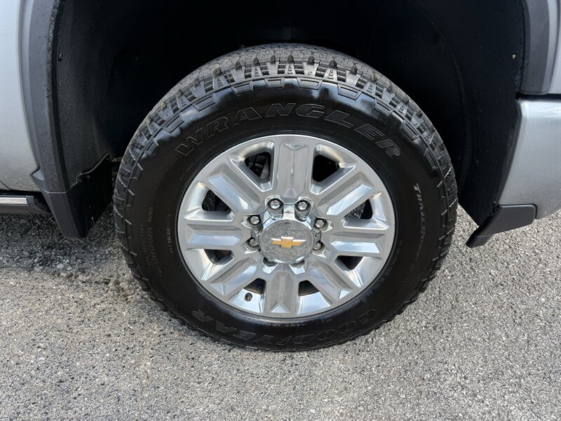 2024 Chevrolet Silverado 2500HD High Country - Photo 4 - Nashville, TN 37210