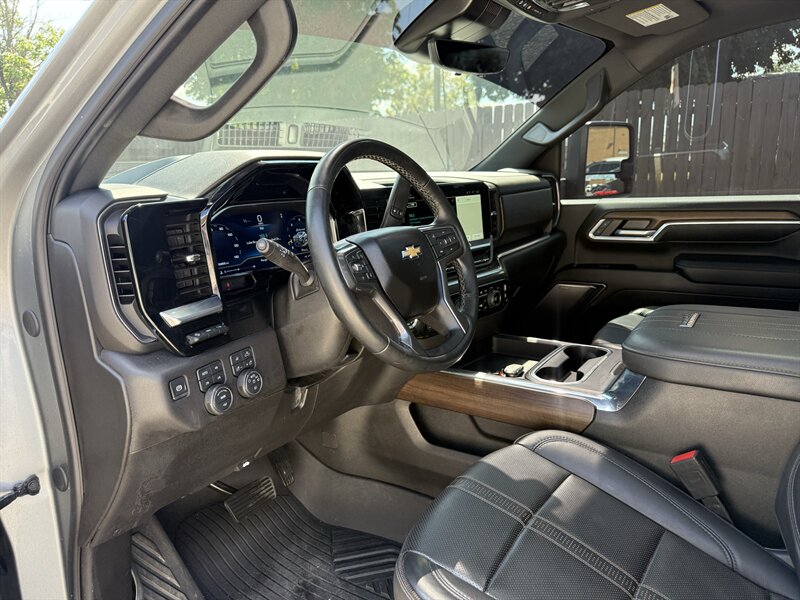 2024 Chevrolet Silverado 2500HD High Country - Photo 23 - Nashville, TN 37210