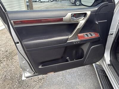 2011 Lexus GX 460   - Photo 13 - Nashville, TN 37210