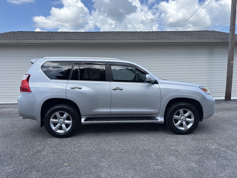 2011 Lexus GX 460 - Photo 1 - Nashville, TN 37210