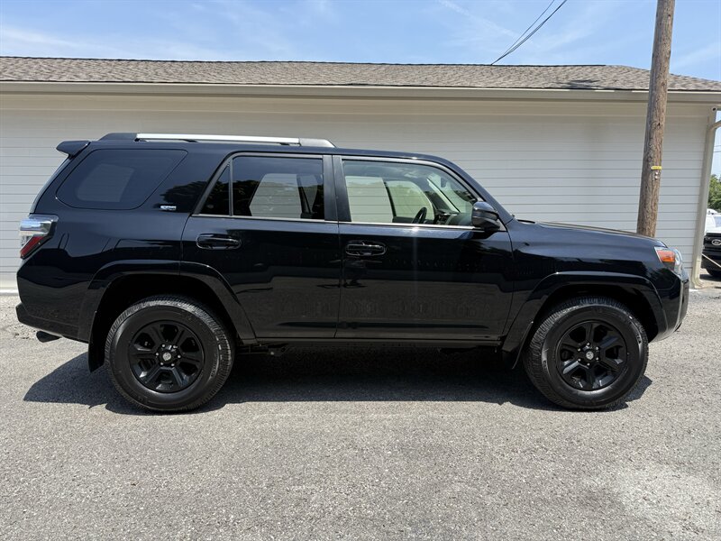 2023 Toyota 4Runner SR5   - Photo 1 - Nashville, TN 37210