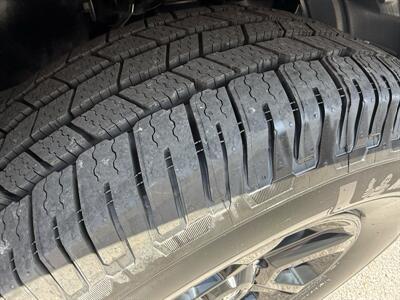 2023 Toyota 4Runner SR5   - Photo 7 - Nashville, TN 37210