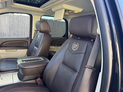 2011 Cadillac Escalade Hybrid Platinum Hybrid - Photo 20 - Nashville, TN 37210