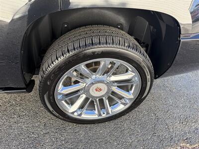 2011 Cadillac Escalade Hybrid Platinum Hybrid - Photo 15 - Nashville, TN 37210