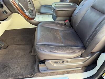 2011 Cadillac Escalade Hybrid Platinum Hybrid - Photo 19 - Nashville, TN 37210