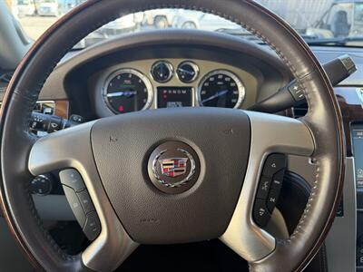 2011 Cadillac Escalade Hybrid Platinum Hybrid - Photo 37 - Nashville, TN 37210