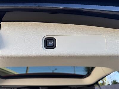 2011 Cadillac Escalade Hybrid Platinum Hybrid - Photo 31 - Nashville, TN 37210