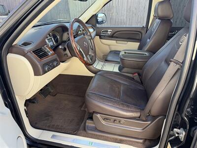 2011 Cadillac Escalade Hybrid Platinum Hybrid - Photo 18 - Nashville, TN 37210