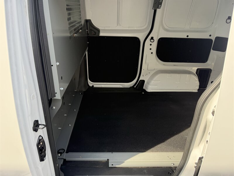 2021 Nissan NV200 SV - Photo 13 - Nashville, TN 37210