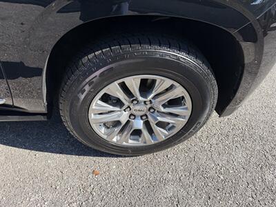 2023 GMC Yukon XL Denali - Photo 12 - Nashville, TN 37210