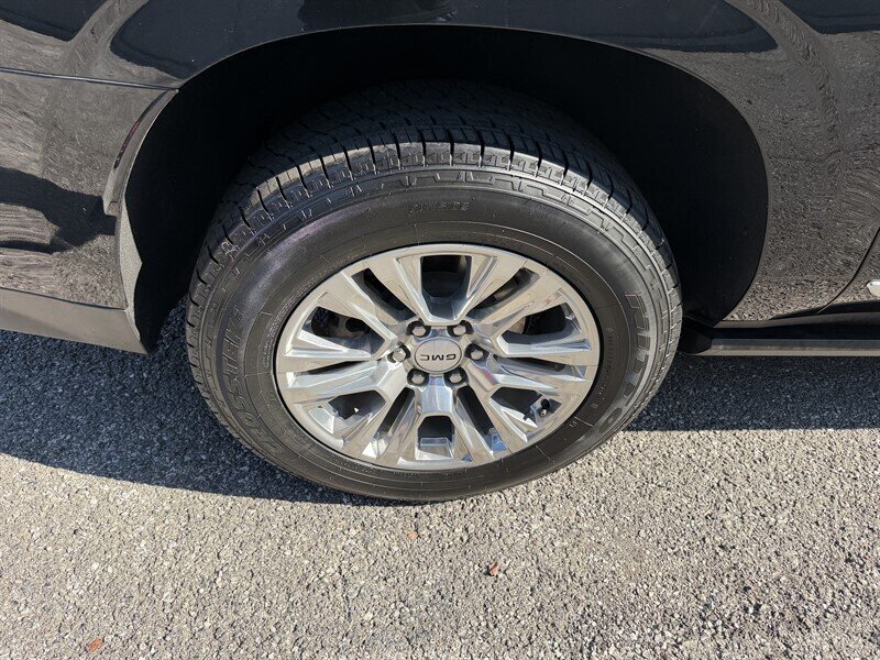 2023 GMC Yukon XL Denali - Photo 13 - Nashville, TN 37210