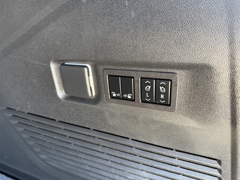 2023 GMC Yukon XL Denali - Photo 27 - Nashville, TN 37210