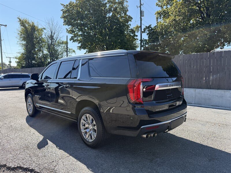 2023 GMC Yukon XL Denali - Photo 8 - Nashville, TN 37210