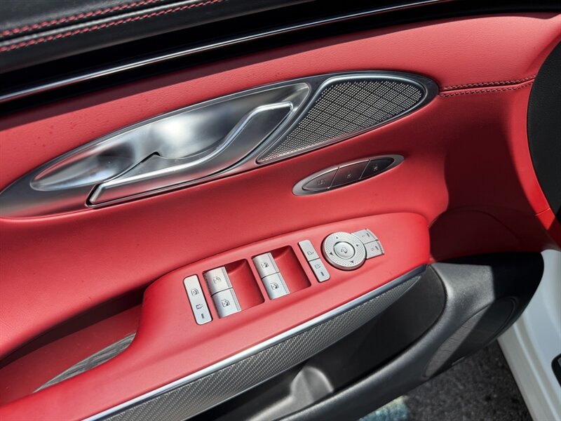 2024 Genesis GV70 2.5T Standard SPORT PRESTIGE - Photo 17 - Nashville, TN 37210