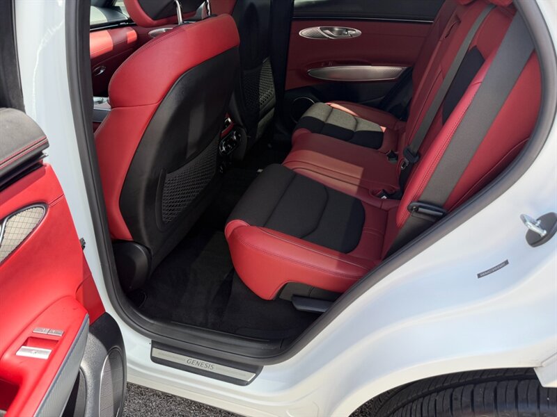 2024 Genesis GV70 2.5T Standard SPORT PRESTIGE - Photo 23 - Nashville, TN 37210