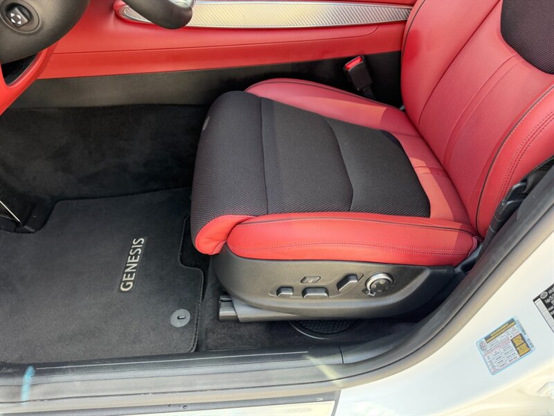 2024 Genesis GV70 2.5T Standard SPORT PRESTIGE - Photo 19 - Nashville, TN 37210