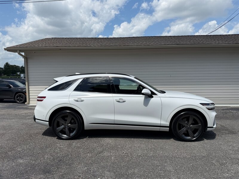 2024 Genesis GV70 2.5T Standard  SPORT PRESTIGE - Photo 1 - Nashville, TN 37210
