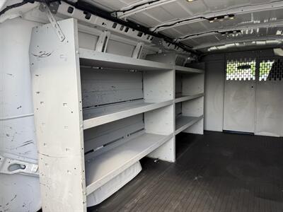 2022 Chevrolet Express 3500   - Photo 9 - Nashville, TN 37210