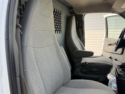 2022 Chevrolet Express 3500   - Photo 18 - Nashville, TN 37210