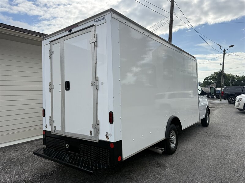 2022 Chevrolet Express 3500 - Photo 8 - Nashville, TN 37210