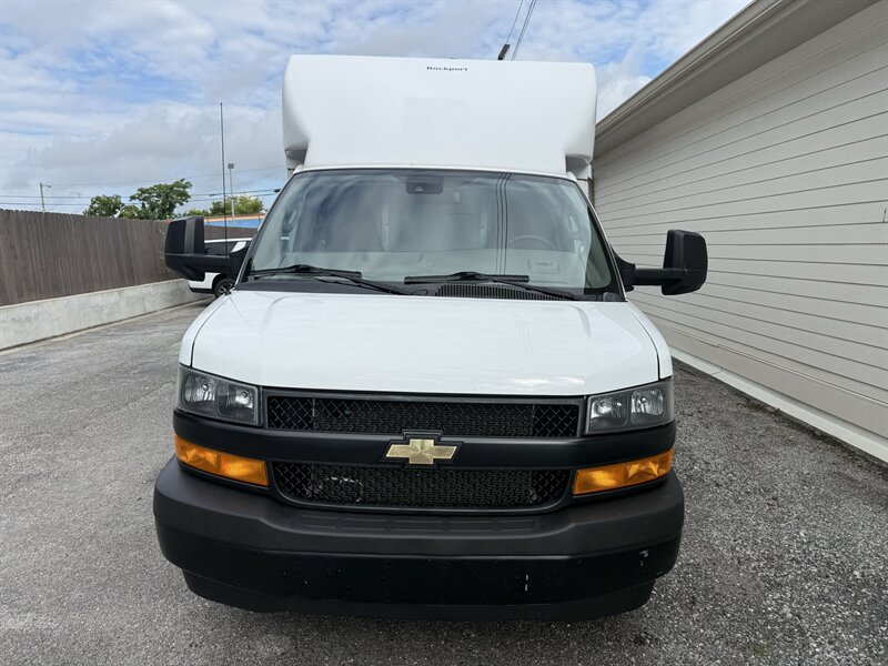 2022 Chevrolet Express 3500 - Photo 3 - Nashville, TN 37210