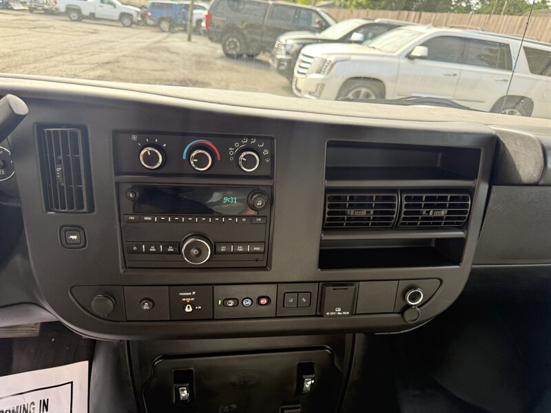2022 Chevrolet Express 3500 - Photo 20 - Nashville, TN 37210