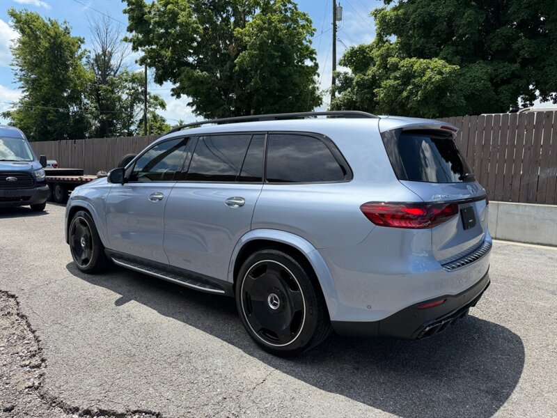 2025 Mercedes-Benz GLS AMG GLS 63 - Photo 10 - Nashville, TN 37210