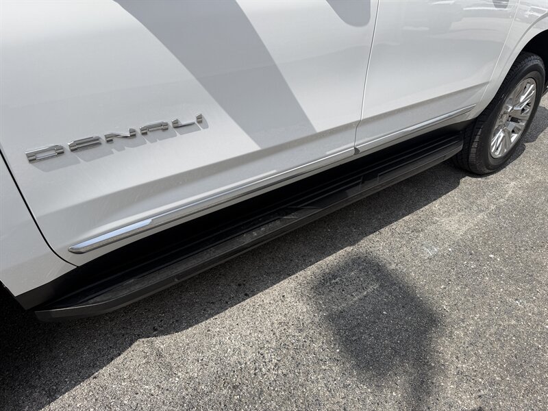 2022 GMC Yukon XL Denali - Photo 15 - Nashville, TN 37210