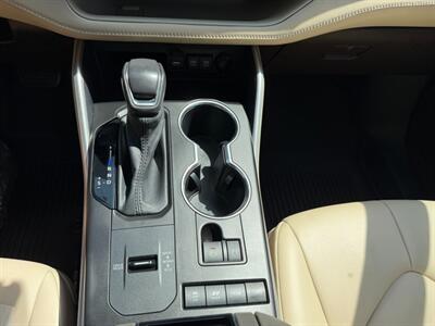2021 Toyota Highlander Hybrid XLE   - Photo 45 - Nashville, TN 37210